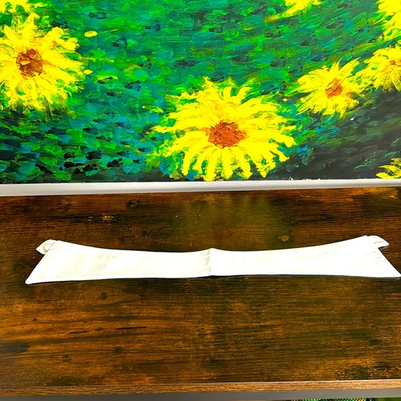 Bundle for $5 Classic and Edgy White Dickey Collar with Pearl Closure - Picture 6 of 10